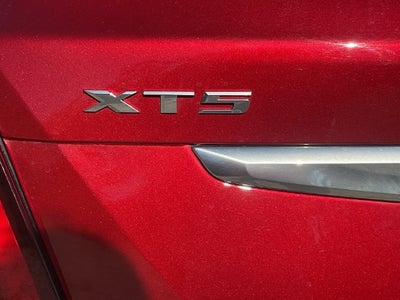 2022 Cadillac XT5 FWD Luxury