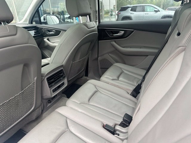 2022 Audi Q7 Premium Plus 55 TFSI quattro Tiptronic