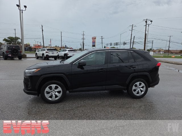 2025 Toyota RAV4 LE