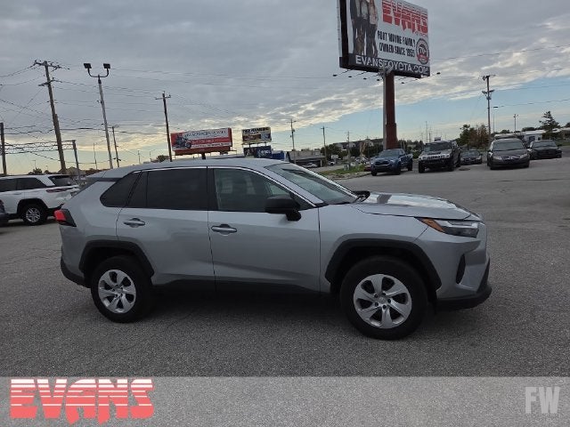 2025 Toyota RAV4 LE