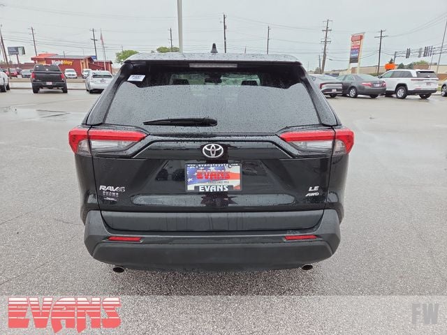 2025 Toyota RAV4 LE