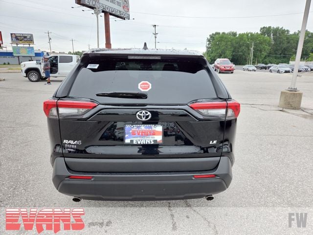 2025 Toyota RAV4 LE