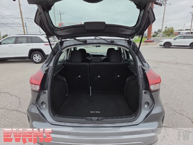 2021 Nissan Kicks S