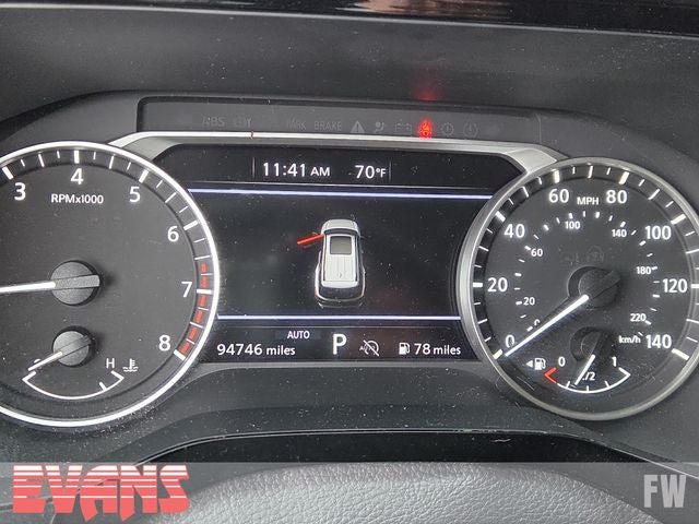 2024 Nissan Pathfinder SV