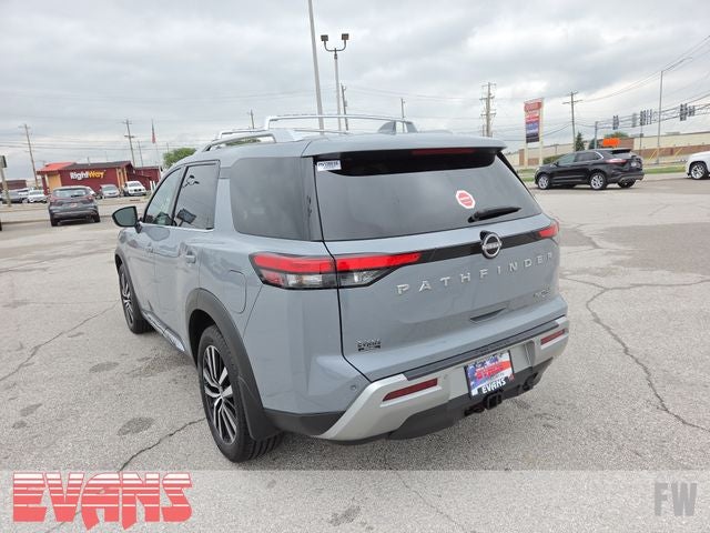 2023 Nissan Pathfinder Platinum
