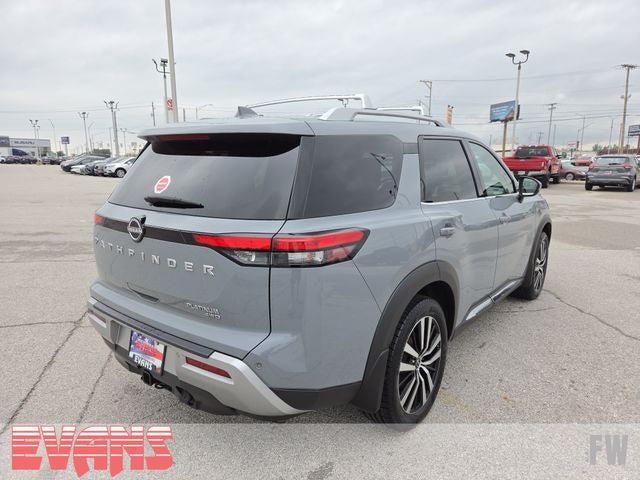 2023 Nissan Pathfinder Platinum