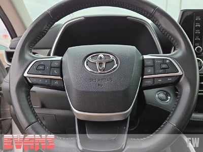 2022 Toyota Highlander XLE