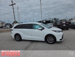 2025 Toyota Sienna LE 8 Passenger