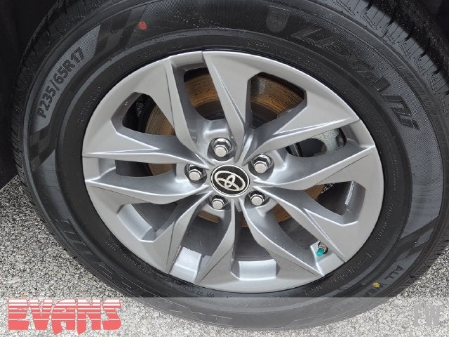 2025 Toyota Sienna LE 8 Passenger