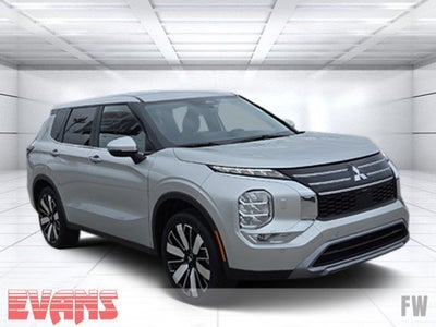 2025 Mitsubishi Outlander SE