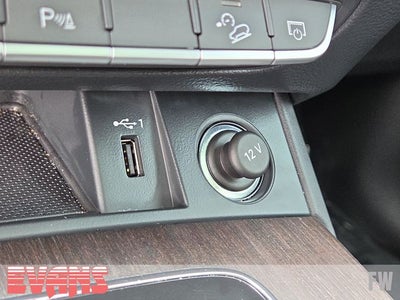 2023 Audi Q5 45 S line Premium quattro