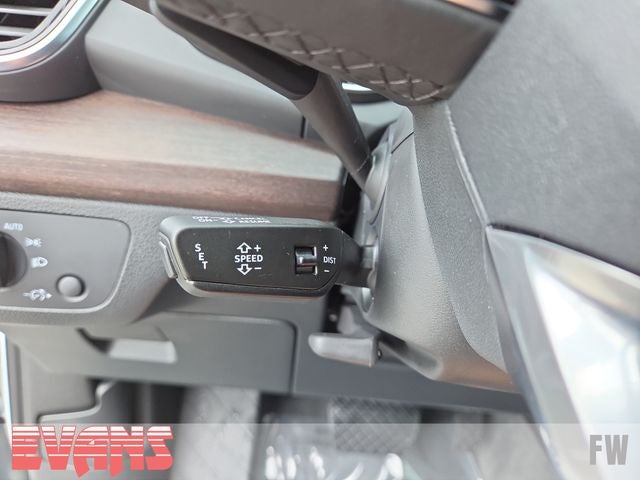 2023 Audi Q5 45 S line Premium quattro